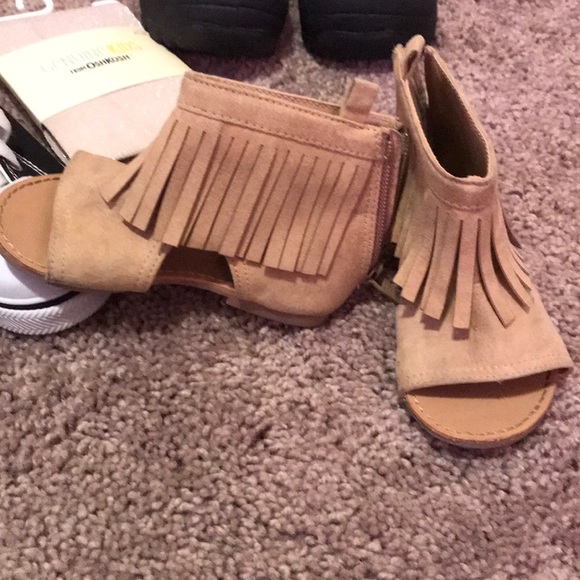 Girls shoes and snow boots - Picture 4 of 6